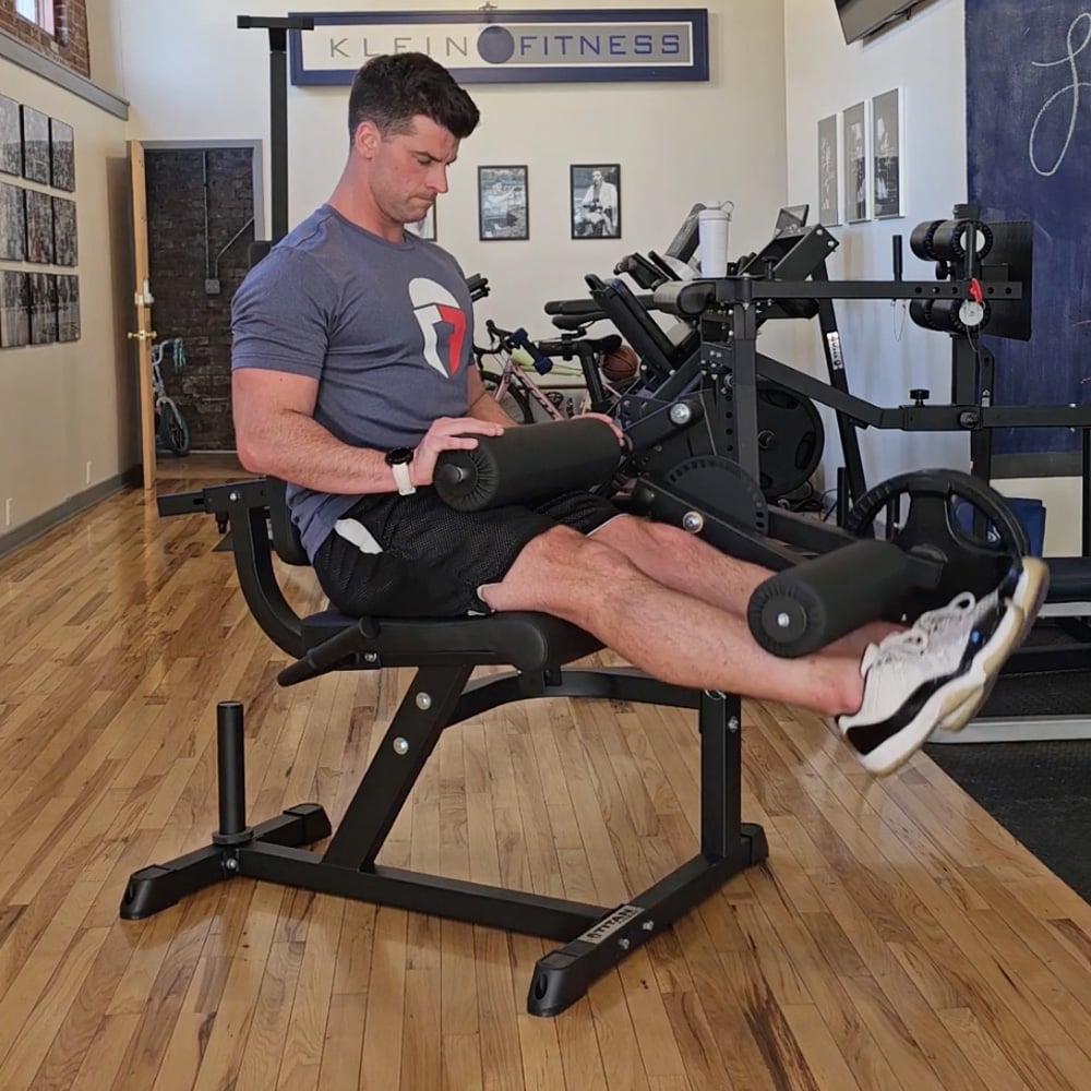 Adjustable Plate Loaded Leg Extension and Curl Machine - Rotary